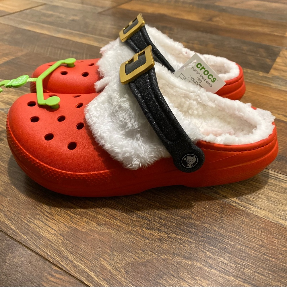Crocs Classic Lined Santa Clog - Fuzzy Holiday Shoes - NWT!
